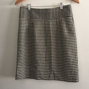 Houndstooth mini skirt