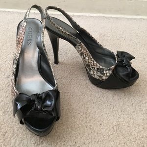 Guess sling back pumps