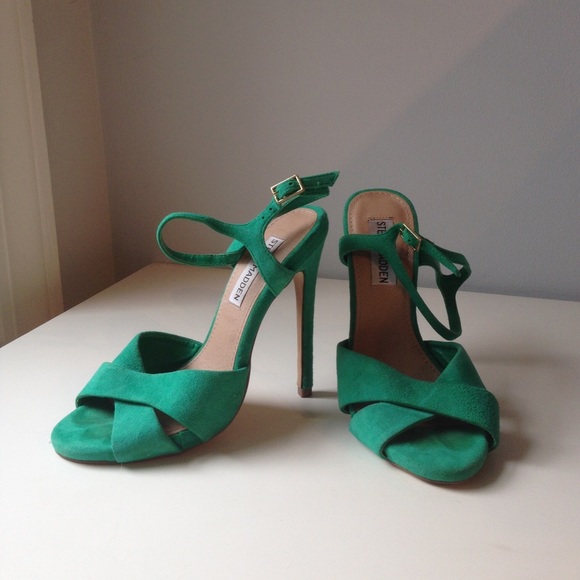 Steve Madden stiletto green suede heels sandals