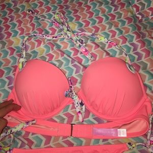 Victoria's Secret bombshell Bikini