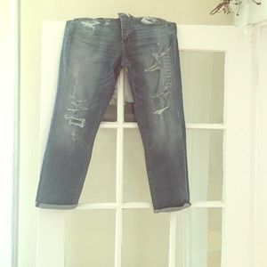 American Eagle: Tomgirl Distressed Boyfriend Jeans