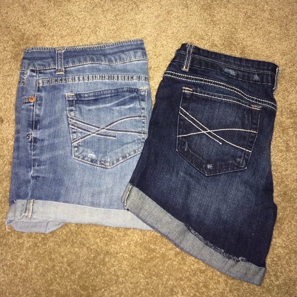 DEAL: 2 For 1 Denim Shorts