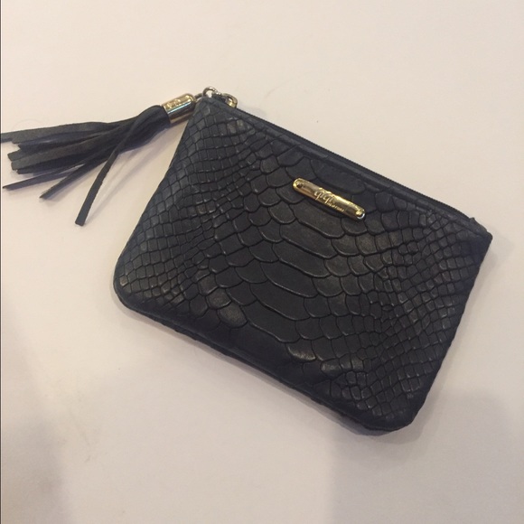 GiGi New York Zip Pouch