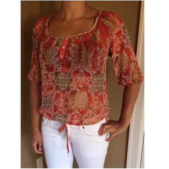Boho chic Lily White top. Small. - Picture 4 of 4