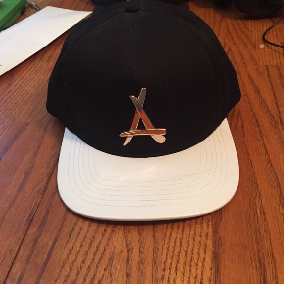 Tha Alumni strapback hat
