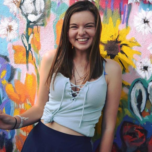 Meet your Posher, Annie