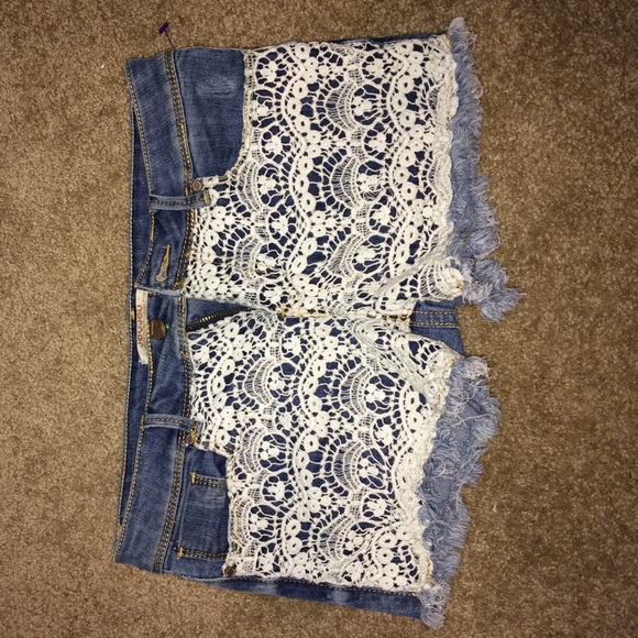 Lace/ Denim Short