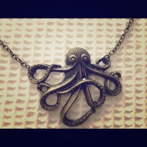 Modcloth octopus necklace