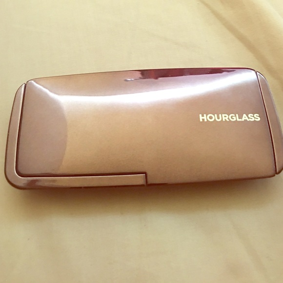 Hourglass Modernist Eyeshadow Palette INFINITY