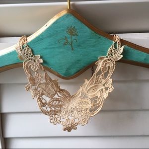 {Vintage} Remade vintage lace necklace