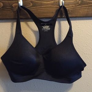 Black sports bra
