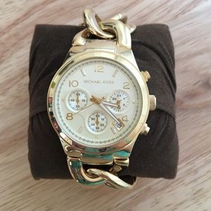 Michael Kors Chain Watch in Gold