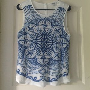 White/blue patterned shirt