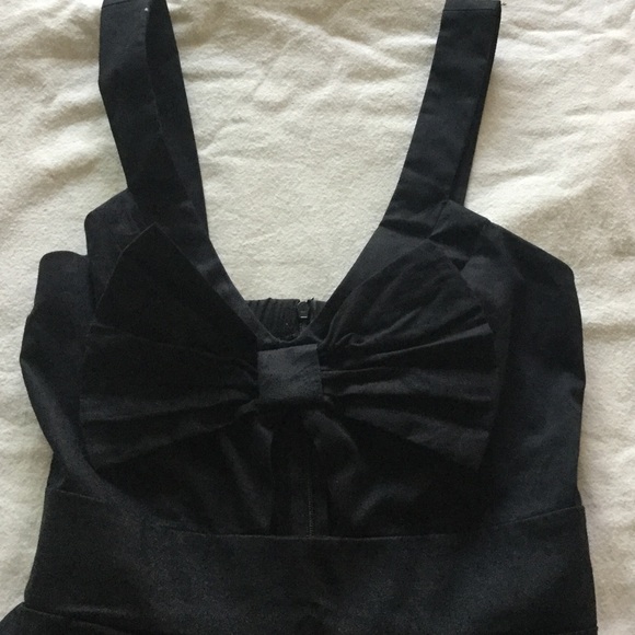 Black dress - Picture 2 of 2