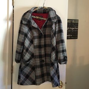 Beautiful Plaid Guess Coat