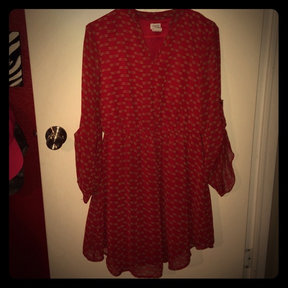 Dress - Picture 1 of 4