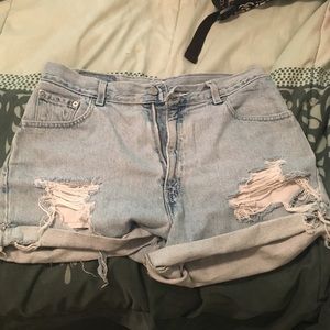 Levi high waisted shorts!