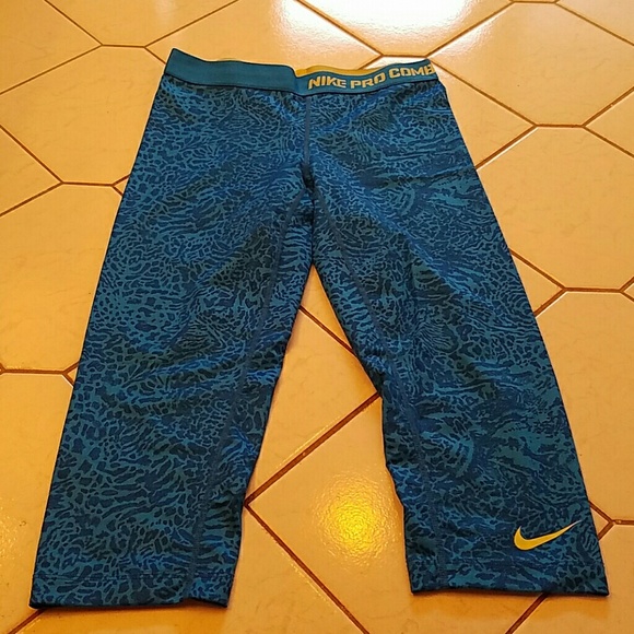 Nike combat crops