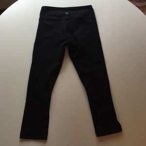 Lululemon wunder under black capris