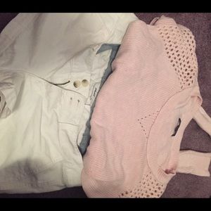 American eagle sweater and shorts