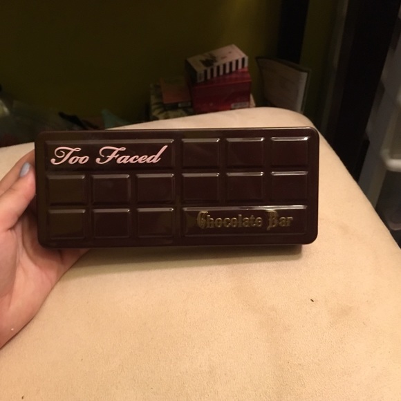 Too faced chocolate bar pallet