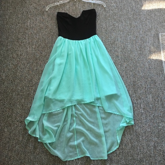 Wet Seal Strapless Dress