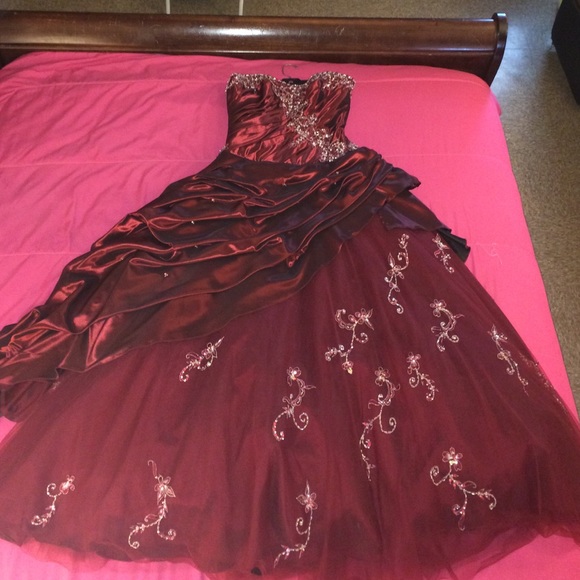 Sweet 16 or Quinceanera Ball Gown - Picture 1 of 4