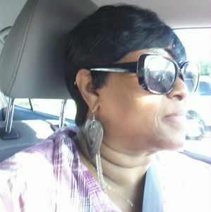 Meet your Posher, Joyce