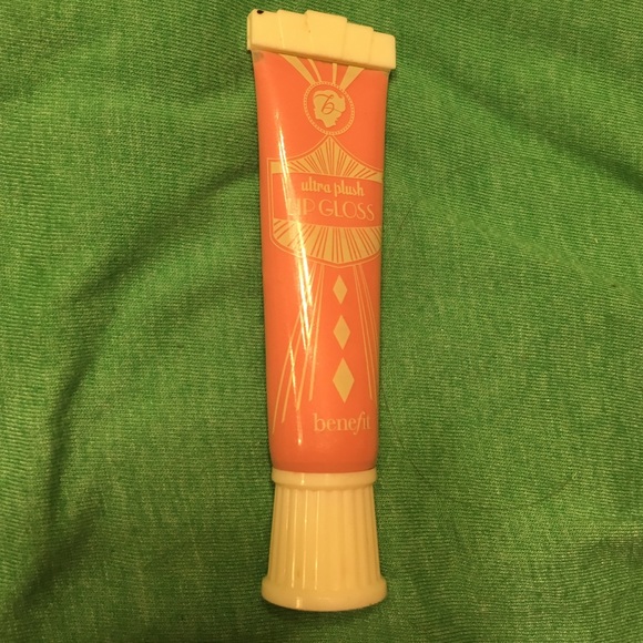 ultra plush lip gloss