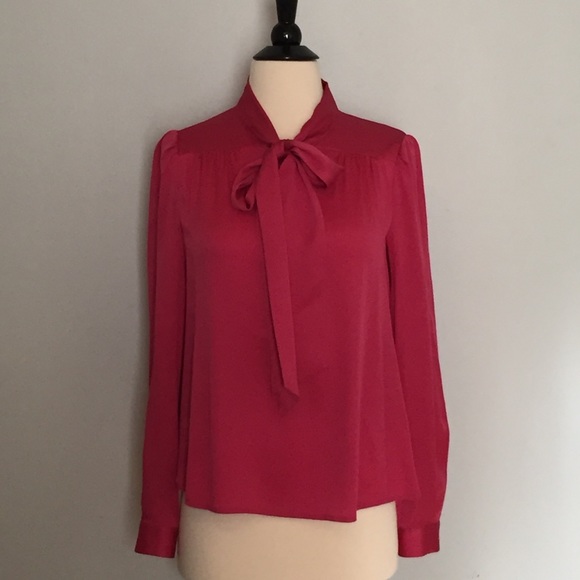 DIANE VON FURSTENBERG Pink Silk Pussy Bow Blouse