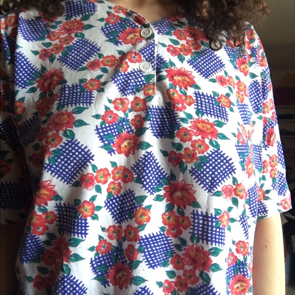 Funky t - Picture 2 of 2