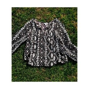 Flowy Blouse w Tassels