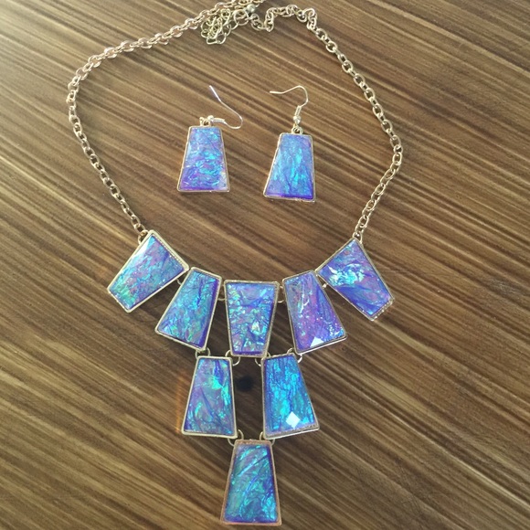 Charlotte Russe Jewelry - Price drop 🎈!!! Statement set