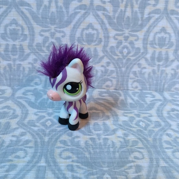 Littlest pet shop