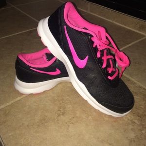 Women's Nike shoes