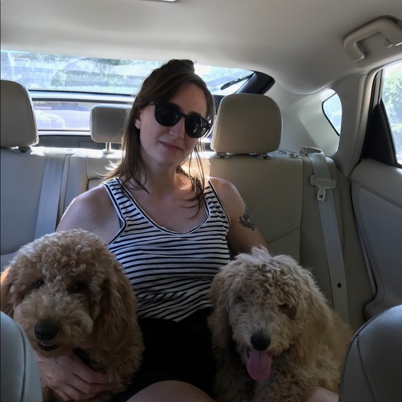 Meet your Posher, Kelly - Picture 2 of 4