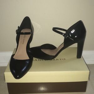 Mid-Heel Black Pumps designed by Franco Sarto