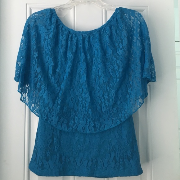 🎉HP🎉Cute Sparkly Blue Top - Picture 2 of 4