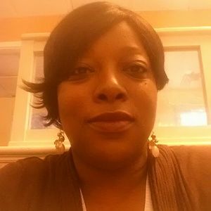 Meet your Posher, Pamela