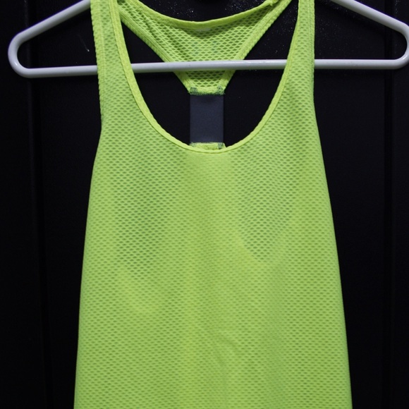 Under Armour tank XS