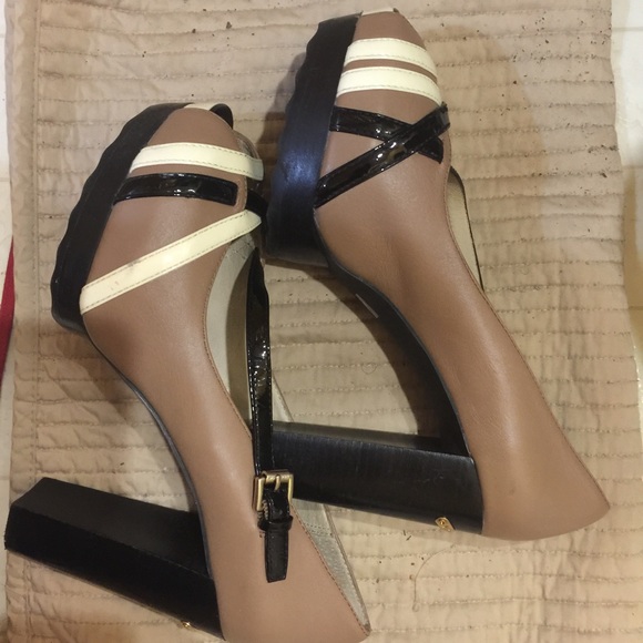 SOLD - Picture 2 of 4