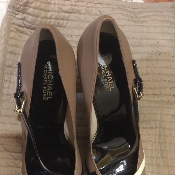 SOLD - Picture 4 of 4