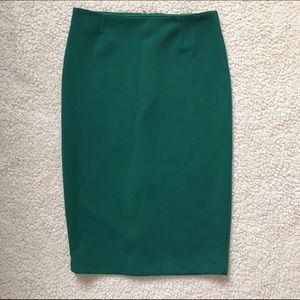 ⛔️ SOLD | Textured Green Pencil Skirt