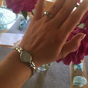 Authentic beautiful vintage Gucci watch!