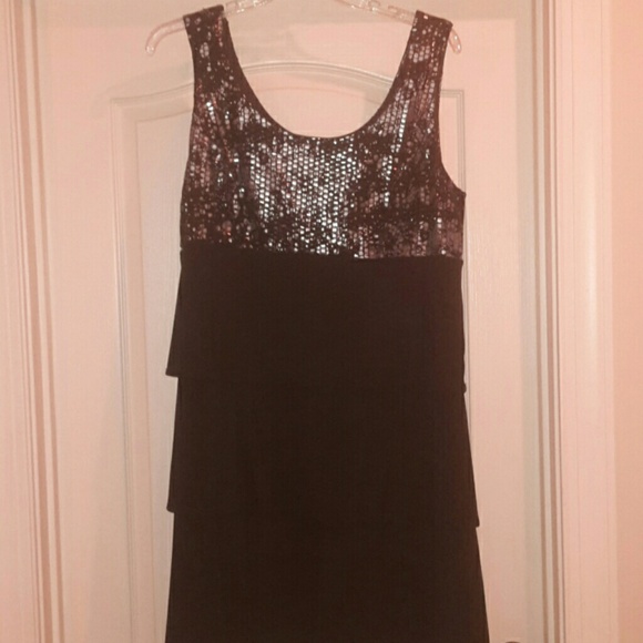 Cocktail type dress