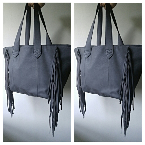 Fringe Tote - Picture 2 of 4