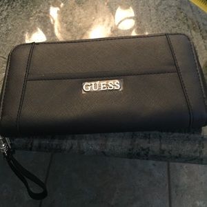 Wallet wristlet
