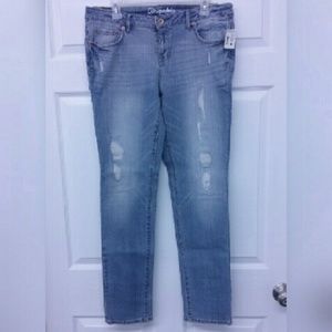 NWT Aeropostale "Bayla" Skinny Jeans