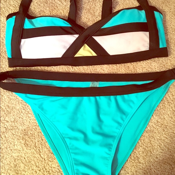 Color block bikini - Picture 1 of 4