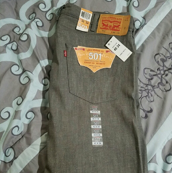 New Men's Gray Levi Jeans size 40